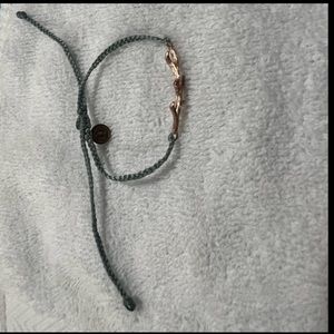 Pura vida bracelet from monthly club, New, Good condition